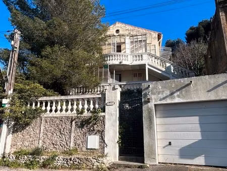 charmante maison avec vue mer à 180° – parcelle 600 m² – marseille 9e