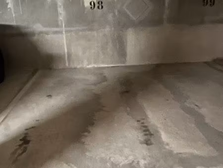 place de parking large et sécurisé en sous sol - pontoise le bossut