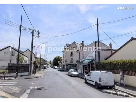 commerce beauté/coiffure 96 m²