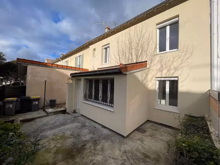 vente maison 4 pièces  66.62m²  champs