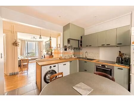 75010 - paris - 3 pieces - 64m2 - cave - calme - ascenseur - proche metro