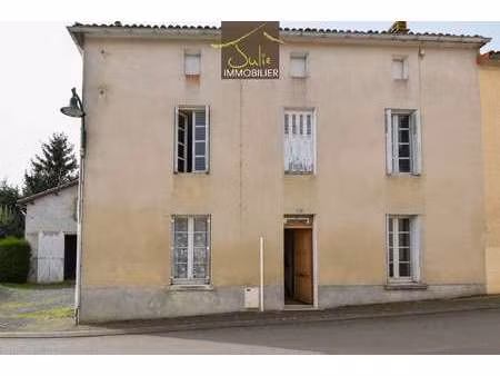 vente maison à la forêt-sur-sèvre (79380) : à vendre / 100m² la forêt-sur-sèvre