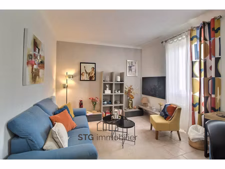 vente t3 dernier étage amirauté