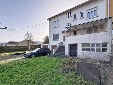 fameck - maison mitoyenne d'un côté d'une surface au sol de