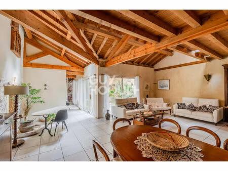 rare maison au coeur de croix rousse