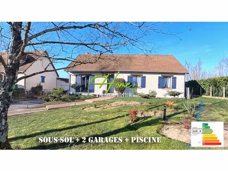 sous-sol + 2 garages + piscine