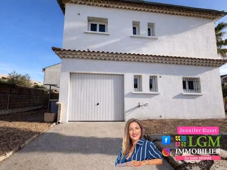 villa 2 chambres rénovée – à l’année – plage à pied – garage + 2 parkings – le grau-du-roi