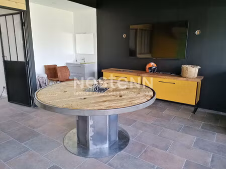 a louer - local commercial sur fontenay-le-comte avec bonne visibilité