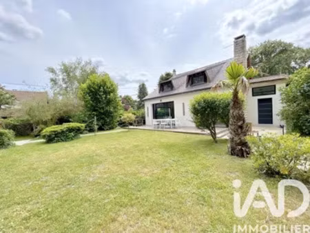 maison à bois-le-roi (77590)