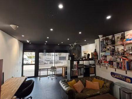 poste de travail en espace créatif partagé – 13008 marseille (proche plages & parc borély)