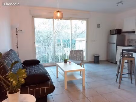 location studio à l'année la ciotat