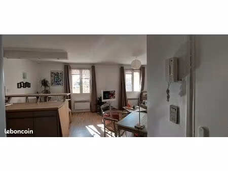 meublé sympa prêt à vivre avec parking g