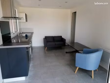 studio dans villa à la campagne