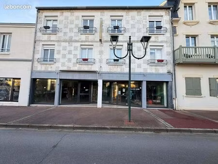 location local commercial blonville sur mer