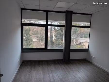 location local/ cabinet