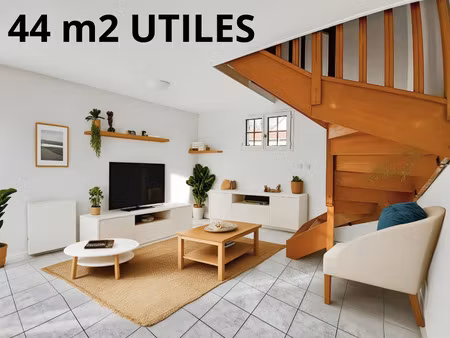 duplex - 43.80 m2 utiles - 2 pieces + jardin + parking