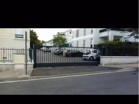 place de parking à louer ecouen