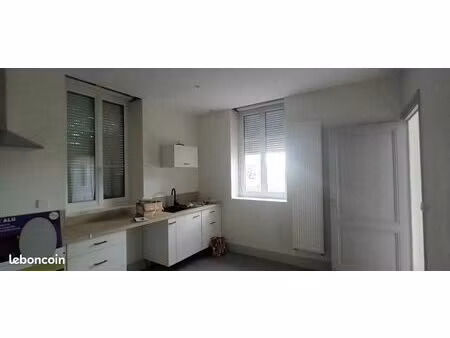 appartement à louer – centre de gauriac