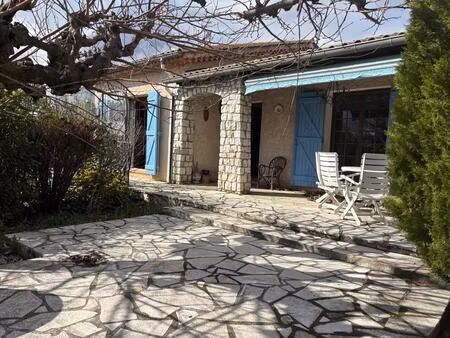 lorgues  maison traditionnelle sur 1100 m² de terrain