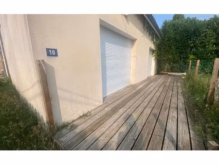 location maison  m² t-4 à preignac  795 €