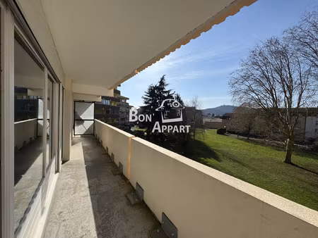 appartement t2 avec balcon  cave et parking