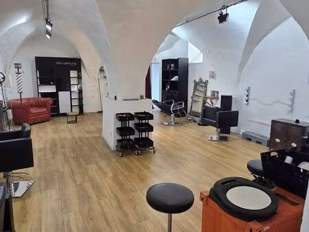 local commercial 160 m² marseille