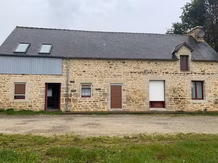 a louer maison noyal pontivy accès proche pontivy 3 chambres et un jardin