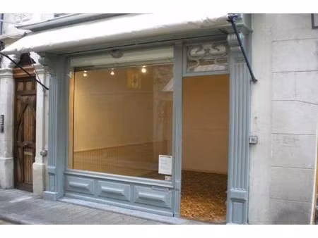 local commercial à louer