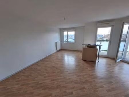 location appartement 3 pièces à saint-malo (35400) : à louer 3 pièces / 66m² saint-malo