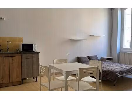 location appartement  24 m² t-1 à castres  330 €