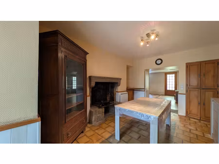 maison de bourg grand terrain constructible