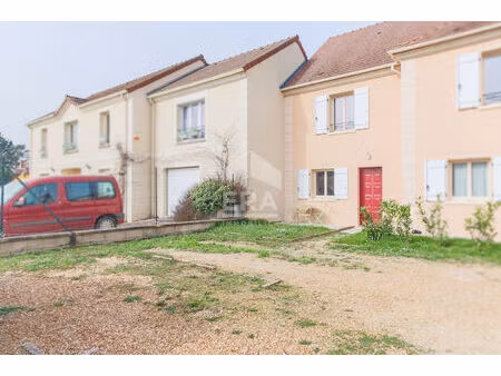 maison de ville avec jardin 3 pièces à vendre à saulx-marchais