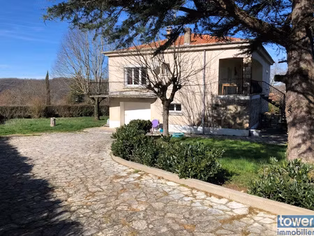 grande maison familiale de 130 m2 avec terrain de 1400 m2 à