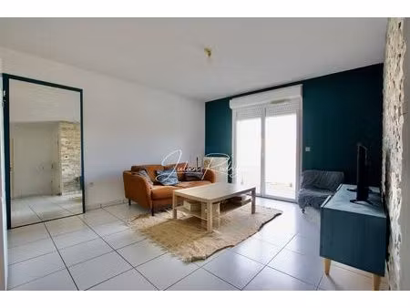 appartement t2 de 46 m² au dernier étage avec balcon sans vis-à-vis