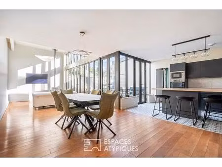 maison esprit loft avec terrasse au calme d'une impasse