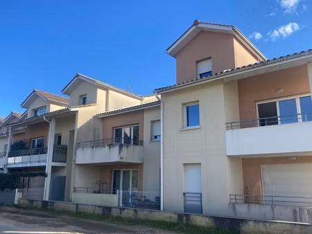 t3 lumineux 55 m² avec balcon et 2 parkings – résidence calme – saint-caprais-de-bordeaux