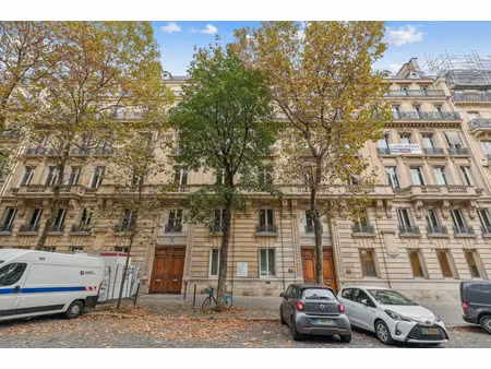 location bureau paris 75008