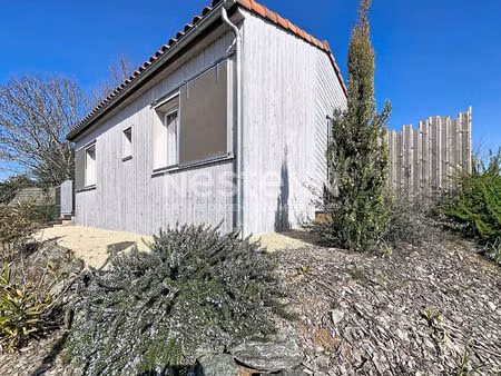 maison en bois 1 chambre terrasses et jardin à l'orbrie - 5 mn de fontenay le comte