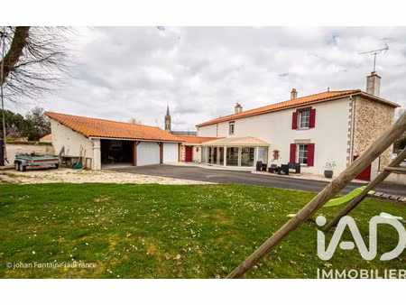 maison traditionnelle à saint-denis-la-chevasse (85170)