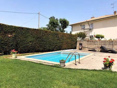 location maison 4 pièces 134 m² à montauban (82000)