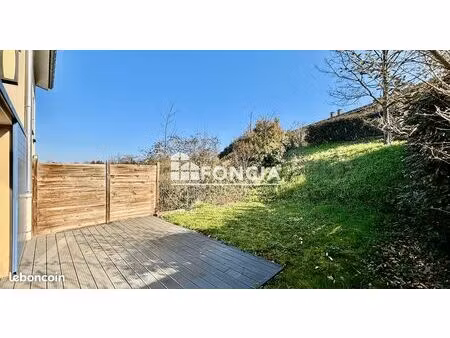 maison familiale avec jardin et garage