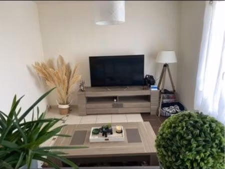 loue f2 45 m2 charleville-mezieres