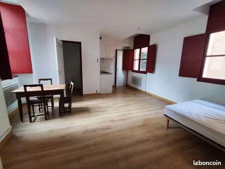 studio 1 pièce 25 m²