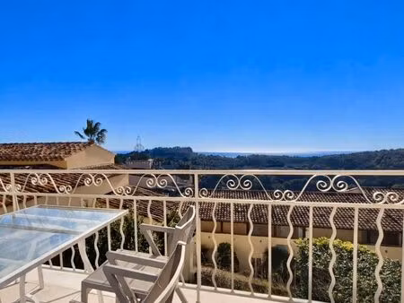 appt vue mer - terrasse - piscine - parking location 6 mois avril - sept