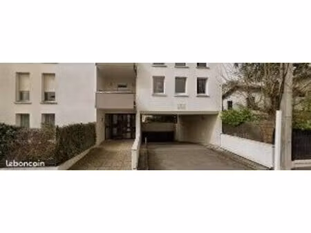 parking/box 14 m² bordeaux