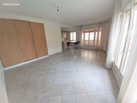 appartement 2 pièces 70 m²