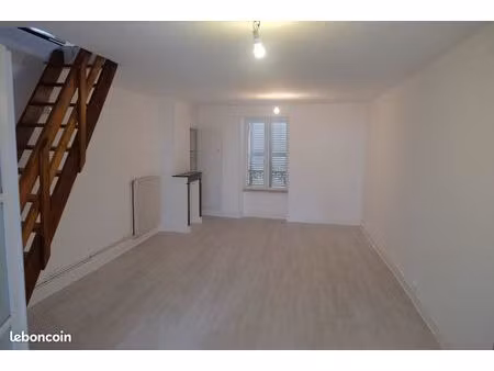 grand 3 pièces 98 m²  nevers centre