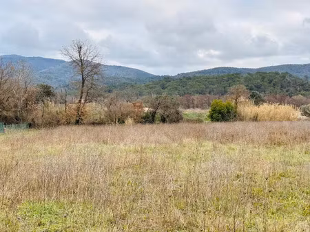 vente terrain 967 m² à pignans (83790)  163 000 €