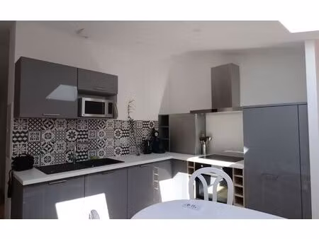 location appartement  27.99 m² t-1 à crémieu  665 €