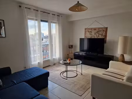 location meublée appartement 2 pièces 44 m² à narbonne (11100)  600 €